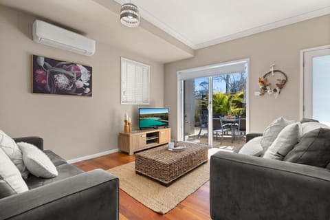 Husky Haven by Experience Jervis Bay House in Huskisson