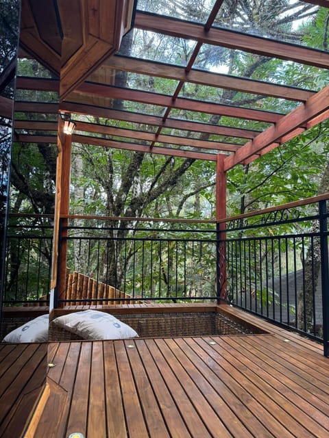 View (from property/room), Balcony/Terrace, Garden view