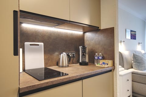 Coffee/tea facilities, Kitchen or kitchenette