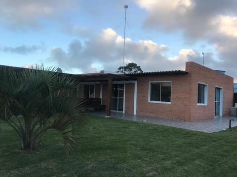 Property building, Facade/entrance, Garden