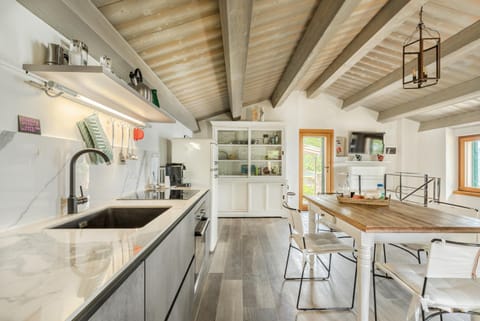Sound of Silence, Terre Marine House in Cinque Terre