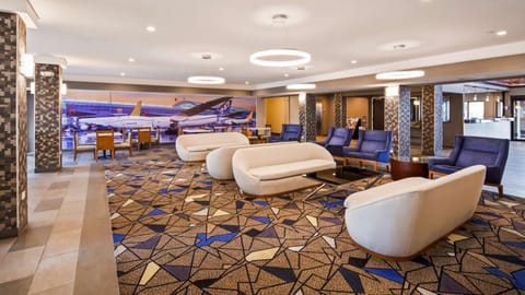 Best Western Inn & Suites - Midway Airport Hotel in Burbank