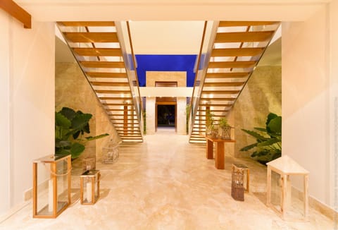 Luxury 5-room modern villa with movie theater at exclusive Punta Cana golf and beach resort Villa in Punta Cana