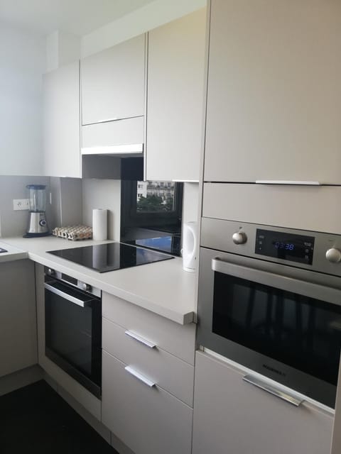 Quiet apartment, 12 mn from Paris Apartment in Île-de-France