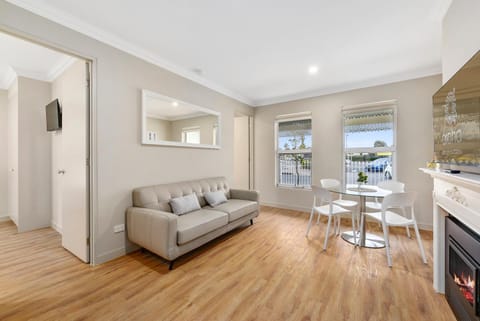 Aloha Central Luxury Accommodation Apartment hotel in Naracoorte