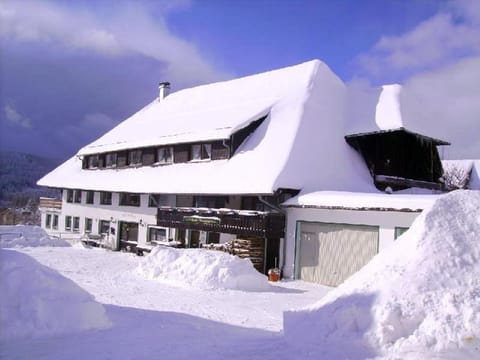 Facade/entrance, Winter