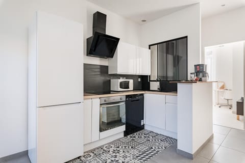 Superbe appartement cosy avec terrasse Apartment in Saint-Étienne