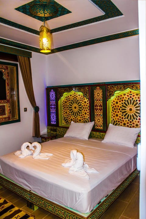 Riad Azemmat Bed and Breakfast in Chefchaouen