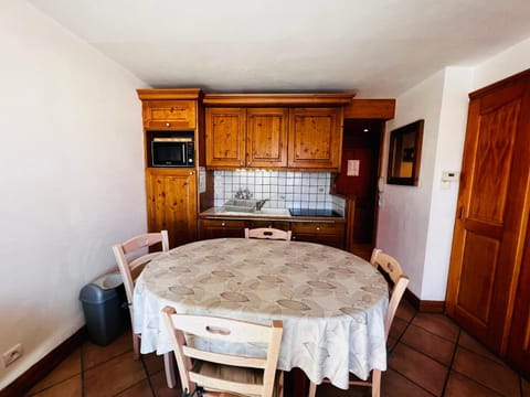 Les Saisies, appart 3P, piscine, 6 pers, bal. sud - FR-1-293-353 Apartment in Villard-sur-Doron