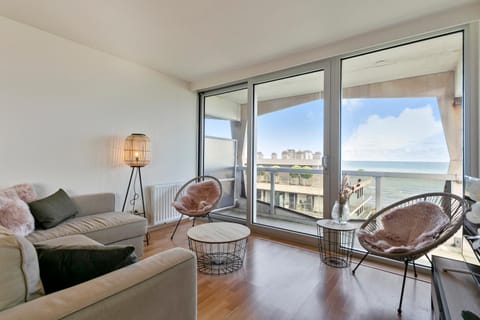 Seating area, Sea view