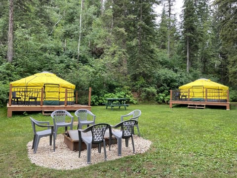 Whitetail Creek Camping Resort Terrain de camping /
station de camping-car in North Lawrence