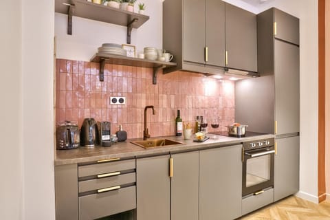 Coffee/tea facilities, Kitchen or kitchenette, minibar, pet friendly, stove, toaster