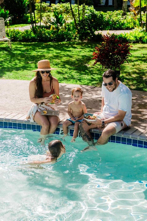 Swimming pool, Family