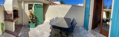 Patio, Dining area