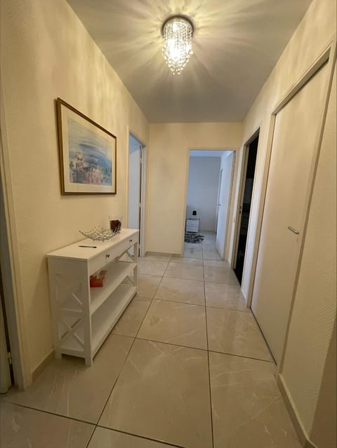 Villa Maupassant 06 Cannes Apartment in Cannes