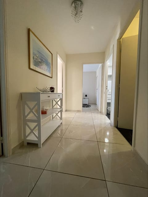 Villa Maupassant 06 Cannes Apartment in Cannes