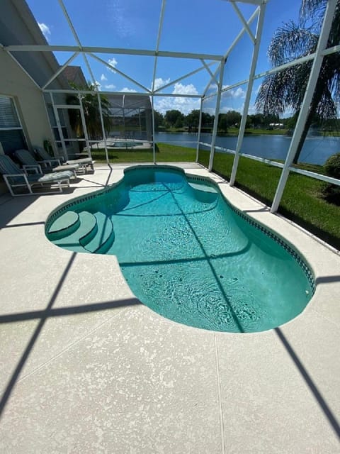 Home Away from Home with Private Pool Casa in Kissimmee