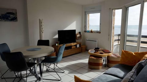 Appartement VUE SUR MER avec WIFI et terrasse à PERROS-GUIREC Ref-816 Apartment in Louannec