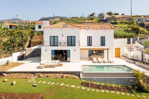 Property building, Pool view