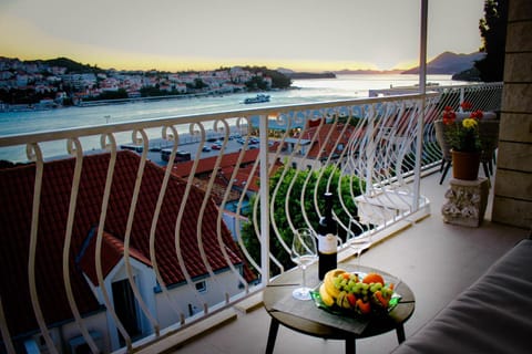 Balcony/Terrace, Sea view, Sunset