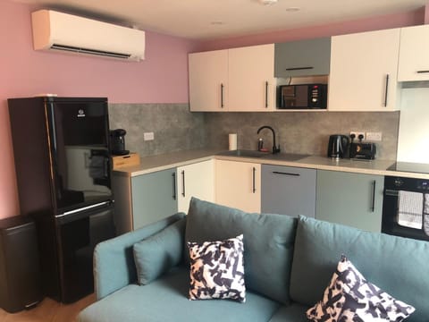 Coffee/tea facilities, Living room, Seating area