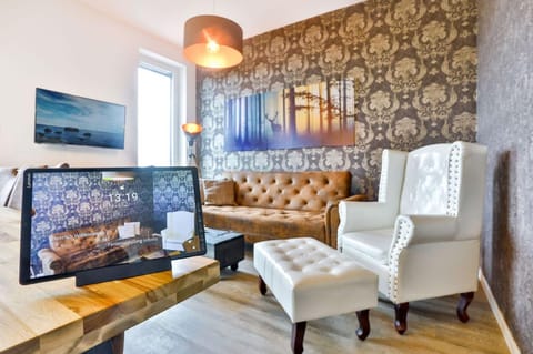 Living room, Photo of the whole room, Seating area