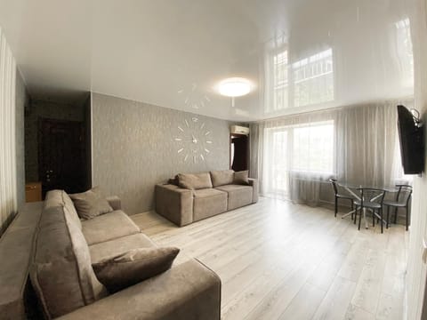 2-bedroom Lux Most City Area Nebereznaya Riv'era Apartment in Dnipro