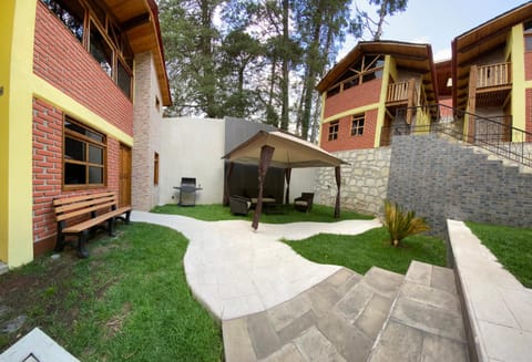 Patio, Facade/entrance, Garden