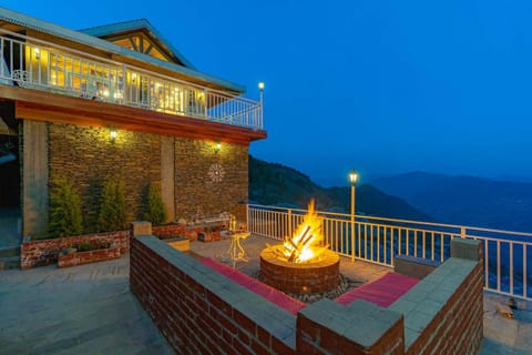 StayVista at Sarog Cottage at Daafi Villa in Himachal Pradesh