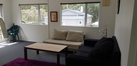 Affordable, Spacious, Bright, Warm, Unit in Central Whangarei Chalet in Whangārei