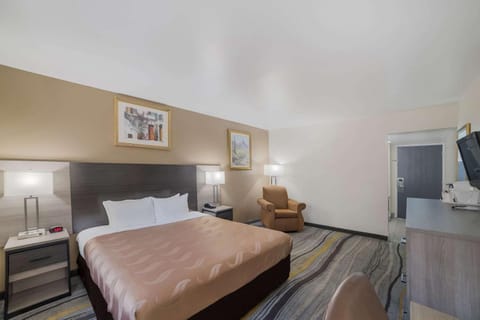 Quality Inn & Suites Goodyear - Phoenix West Hotel in Avondale