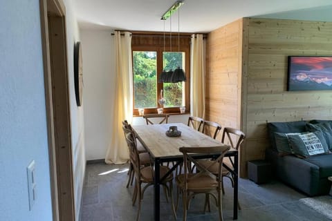 Appartement familial cosy - 2 à 6 personnes Apartment in Sierre