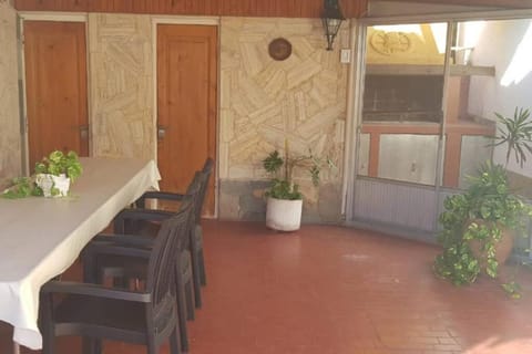 BBQ facilities, Dining area