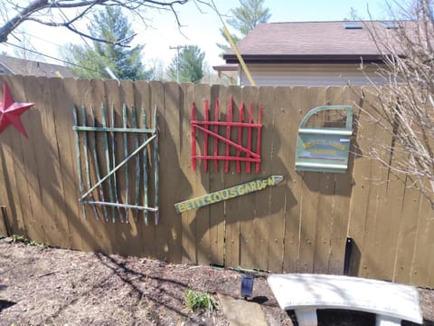 Betty Lous Garden Bed and Breakfast in Indiana