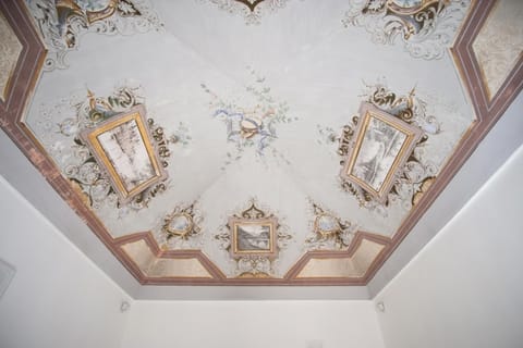 Palazzo Garibaldi - Luxury Suites Bed and Breakfast in Galatina
