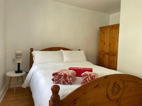 Centre of Killaloe Village, Lovely Apartment Apartment in County Clare