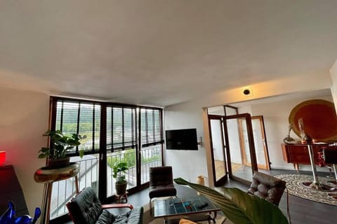 À Bouillon, appartement vintage vue sur le château Apartment in Wallonia, Belgium