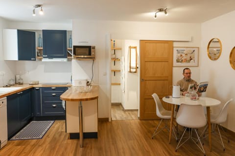 Dining area, dishwasher, stove