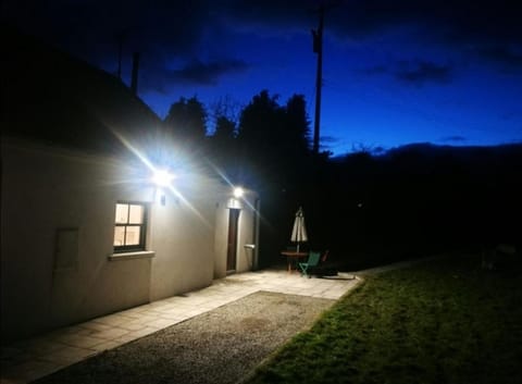 Bluebell Cottage - with hottub Übernachtung mit Frühstück in Newry