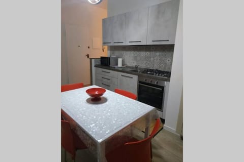 Feel at Home - CASA LA POSTA Apartment in Lovere