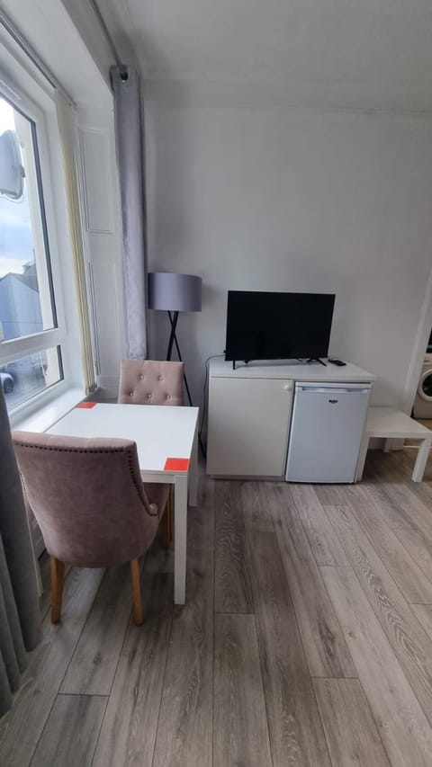 Carrick - One Bed Apartment Apartment in England