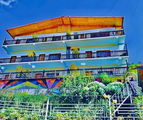 Hotel Alpine Musk Hotel in Uttarakhand