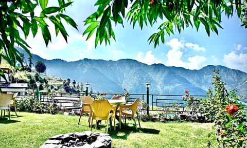 Hotel Alpine Musk Hotel in Uttarakhand