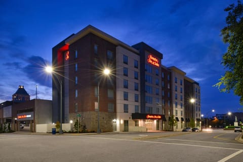 Hampton Inn & Suites Greensboro Downtown, Nc Hôtel in Greensboro