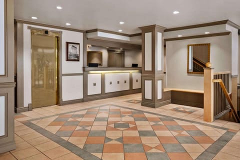 Lobby or reception, On site