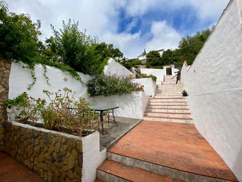 Inner courtyard view