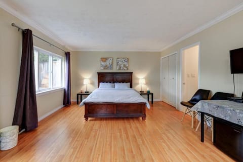 Property building, Photo of the whole room