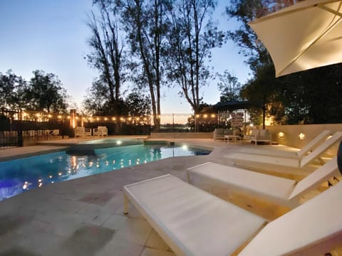 OCLuxeBnB Private Resort Living Minutes from Beach Chalet in Aliso Viejo