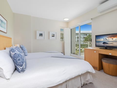 Salt Beach Resort Private Apartments - Holiday Management Condo in Kingscliff