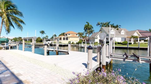 Luxury Rental Walkable To Beach With Wide Water Views House in Marco Island